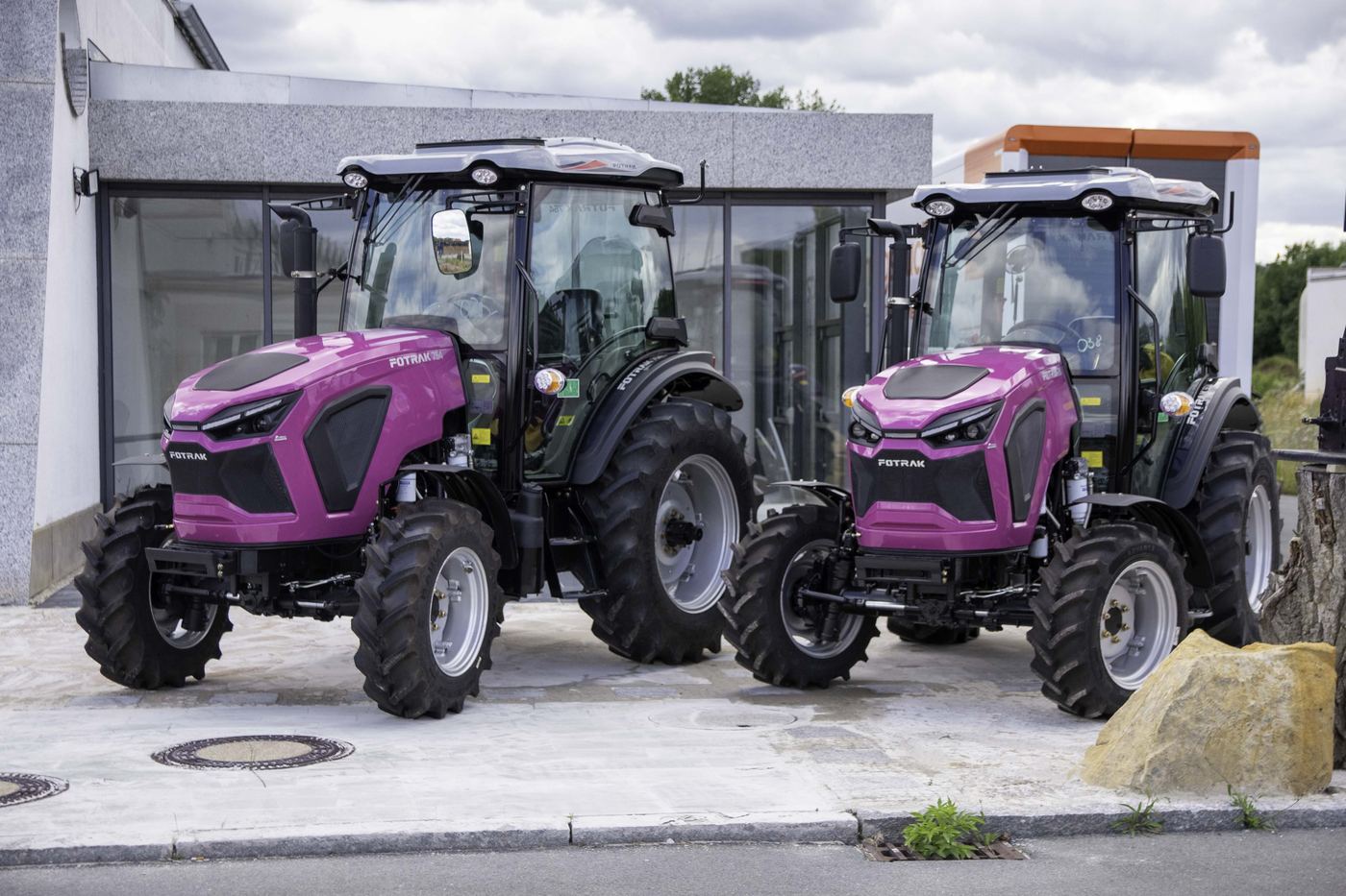 Tractor FOTRAK MK504C mov, foto de fabrică
